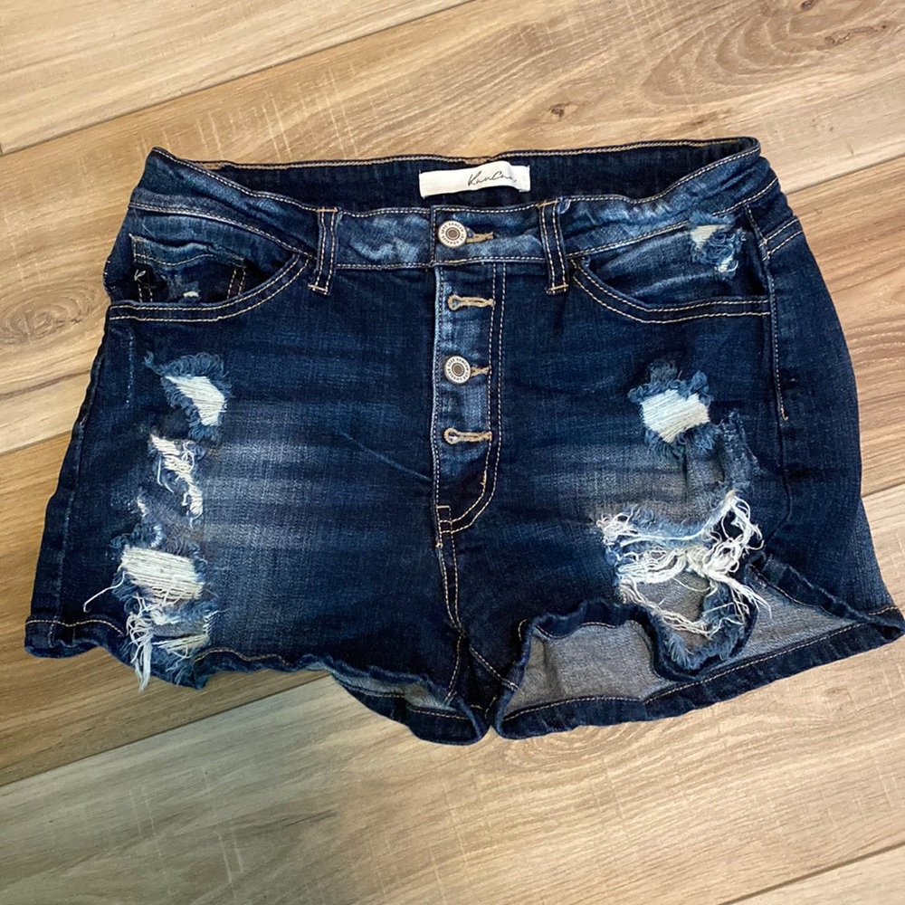 an Can Women's High Rise 5-Button Front Closure Shorts